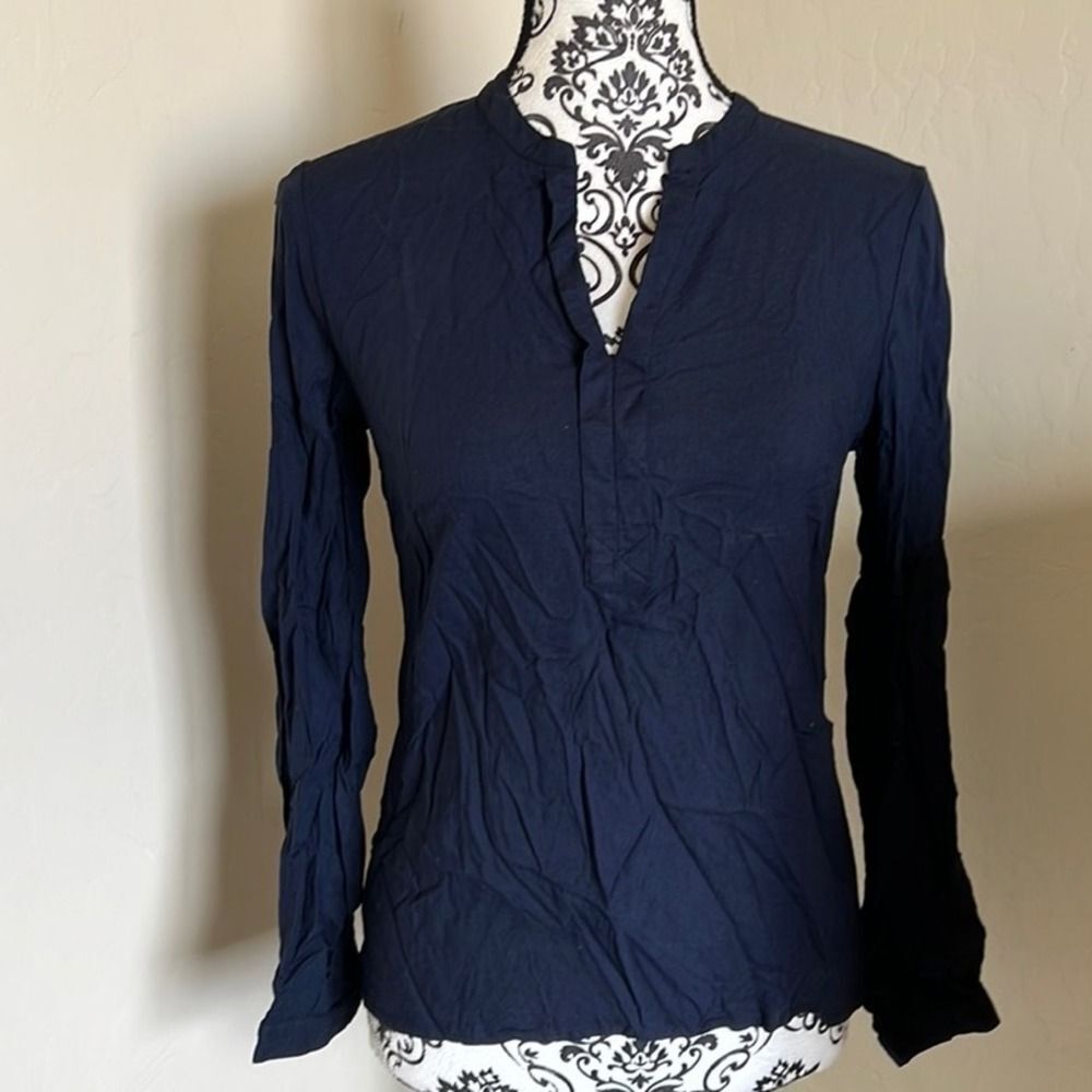 Tommy Hilfiger size small